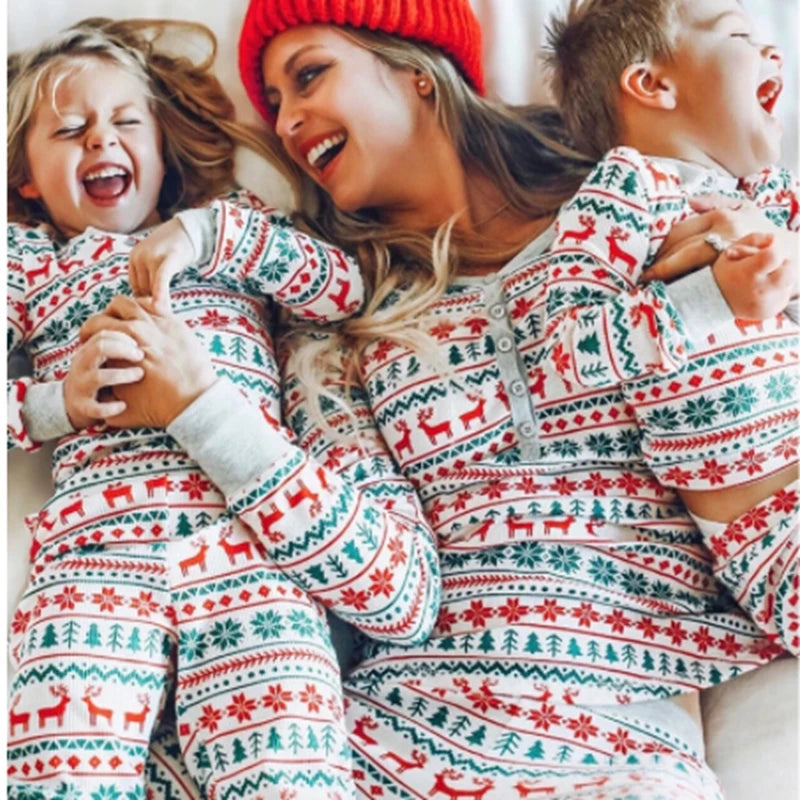 Pyjama de Noël assorti pour toute la famille – Vert ou blanc